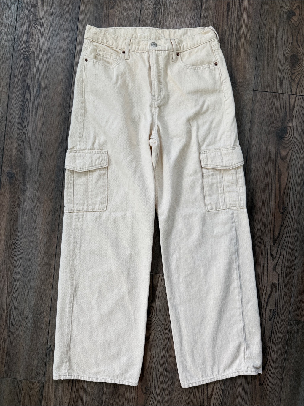 Old Navy Cream Sky High Wide-Leg Cargo Jeans Size 6